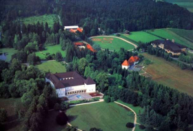 Long-deposed Yugoslav Princess files bid for Slovenian castle