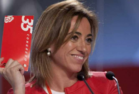 Spain's first female defense minister, Carmen Chacon, dies at 46