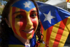 Catalonia government hit by resignations in pre-referendum crisis