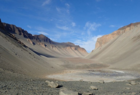 Water on Mars? Salty Antarctic pond could reveal clues