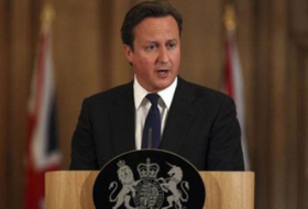 In UK, refugee crisis `could define Cameron`s premiership`