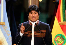 Bolivian president vows democratic referendum on re-election amendment