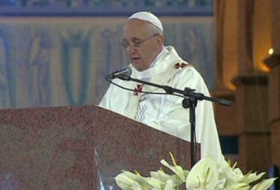 Pope Francis attacks drug legalisation