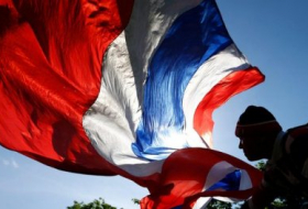 Thai protesters gather in Bangkok for rival rallies