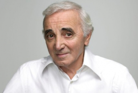 Charles Aznavour arrives in Yerevan with his son