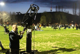 Australians Set World Record for Stargazing