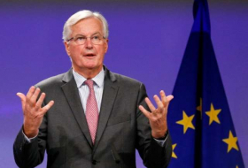 Brexit talks hit cash impasse, Barnier eyes move by December
