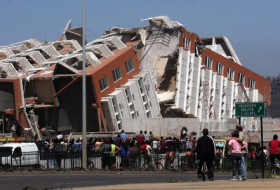 Five Dead After Huge Quake Hits off Coast of Chile -VIDEO