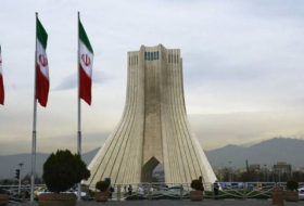 Iran parliament attackers ‘dressed as women’
