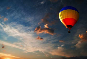 Hot air balloon crashes in Turkey