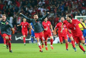 Turkey qualifies for Euro 2016