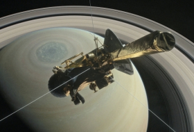 After exploring Saturn, Cassini faces a fiery end
