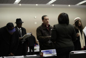 U.S. jobless claims fall as labor market tightens