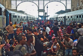 Migration crisis: Budapest opens station after stand-off