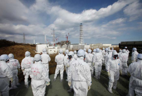 TEPCO removes protective cover over crippled fukushima reactor