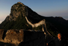 China's Great Wall repaired with simple tools, bricks of old