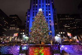 USA: Christmas is coming! - VIDEO | No Comment
