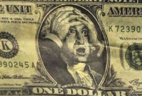 Analysts: 76% Risk Of Crash For The US Dollar This Year