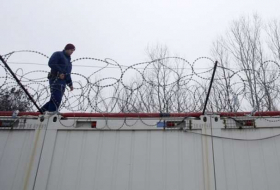 ​Hungary to detain all asylum seekers in container camps