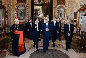 Behind the Scenes of Armenia`s Flirting with Vatican