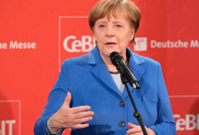 Merkel calls for creating single European rules of data usage