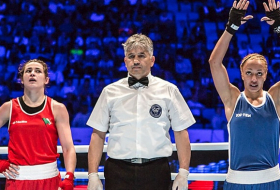 Mossely first Frenchwoman to win boxing gold 