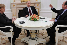 Talks between Putin, Merkel and Hollande on Ukrainian crisis end in Moscow