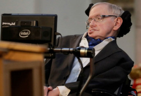Stephen Hawking calls for ‘world government’ to stop robot uprising