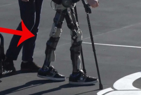 Super lightweight exoskeleton allow many paraplegics to walk - VIDEO