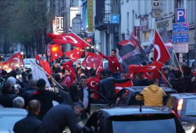 Turkish expats celebrate 'Yes' win across the world