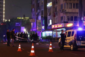 Stun grenade injures three in central Istanbul
