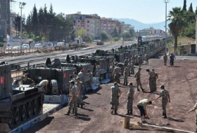 Turkey sends armed forces to Iraqi border