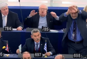 Greek MP insulting Turkish people gets kicked out of EU Parliament - VIDEO