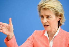 EU's von der Leyen wins conservatives' backing to lead bloc for 5 more years
