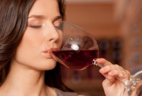 Daily glass of wine increases risk of death, study shows